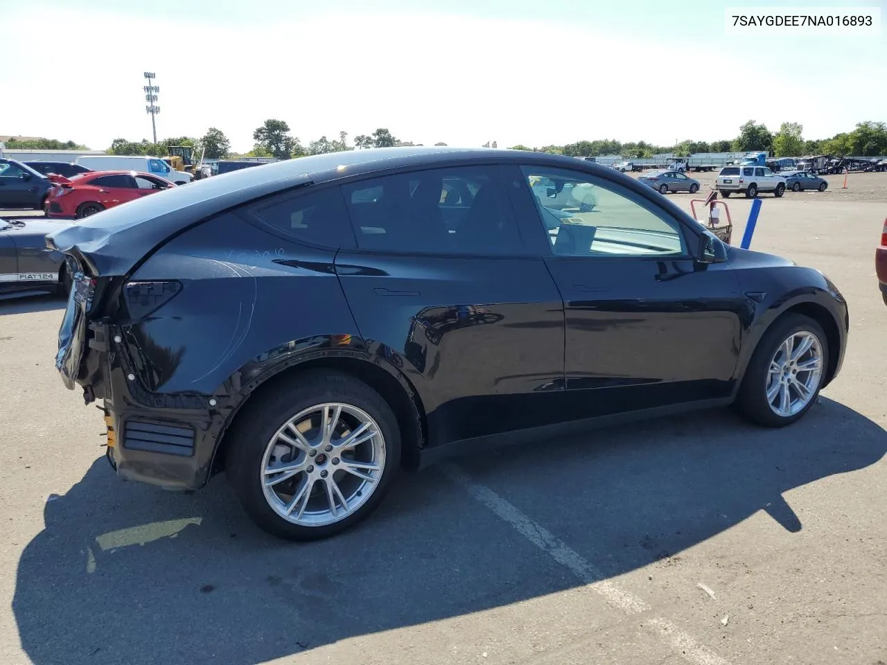 2022 Tesla Model Y VIN: 7SAYGDEE7NA016893 Lot: 68976814