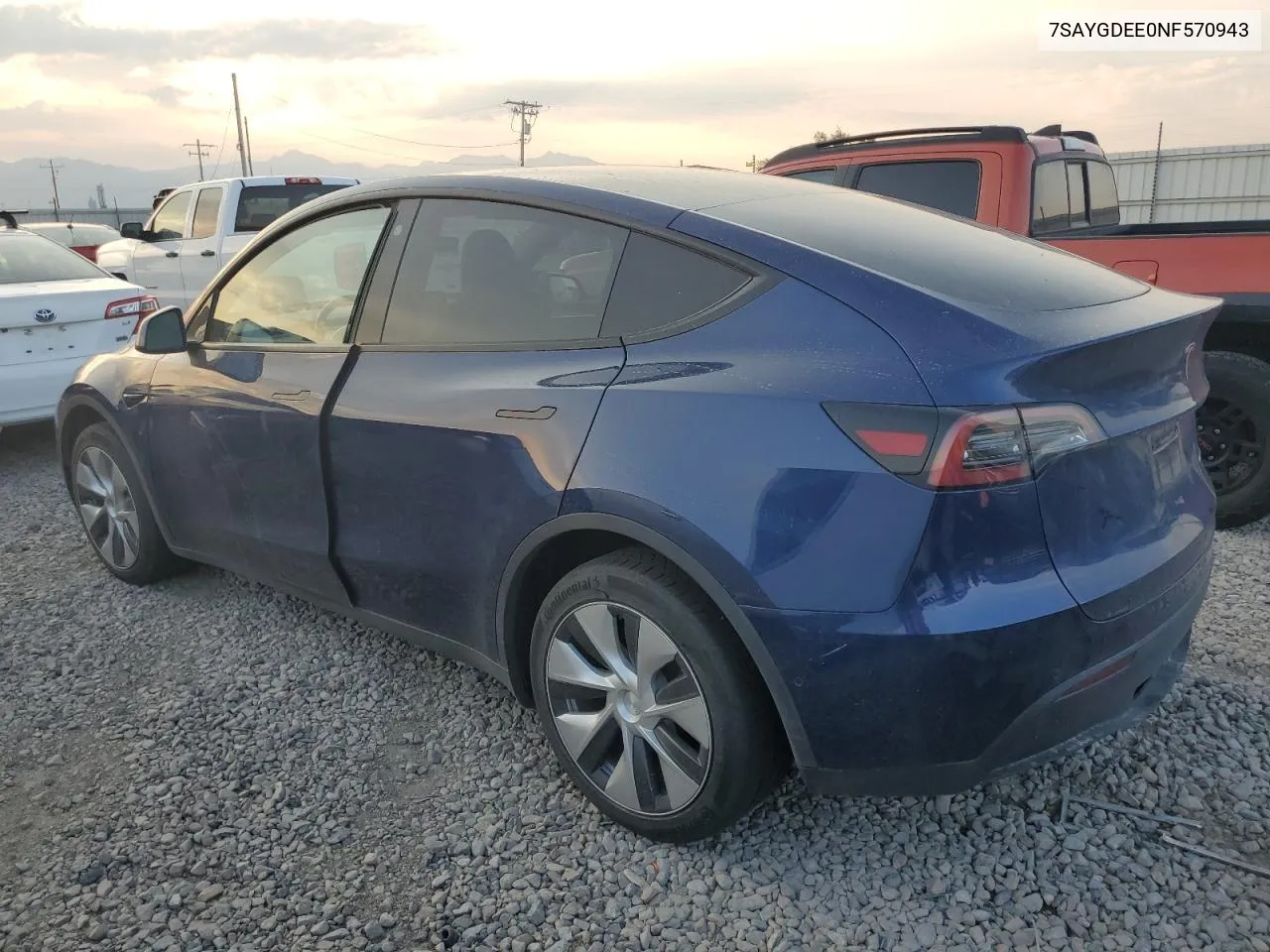 2022 Tesla Model Y VIN: 7SAYGDEE0NF570943 Lot: 69995084