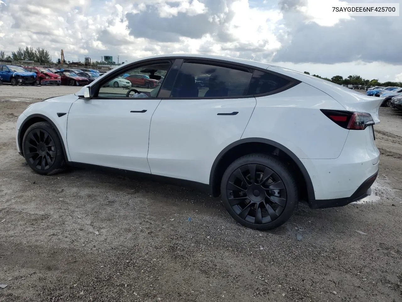 7SAYGDEE6NF425700 2022 Tesla Model Y