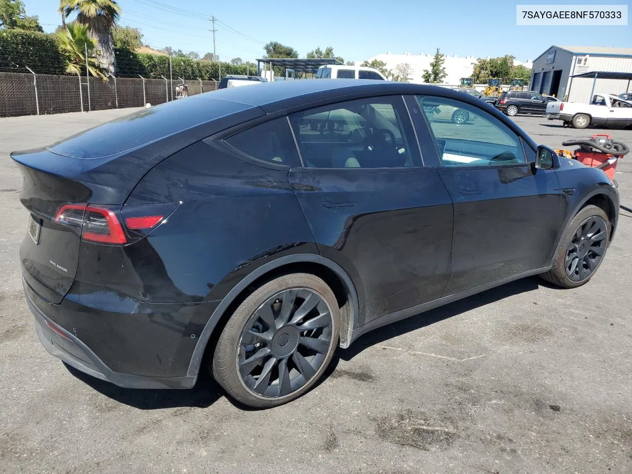 7SAYGAEE8NF570333 2022 Tesla Model Y