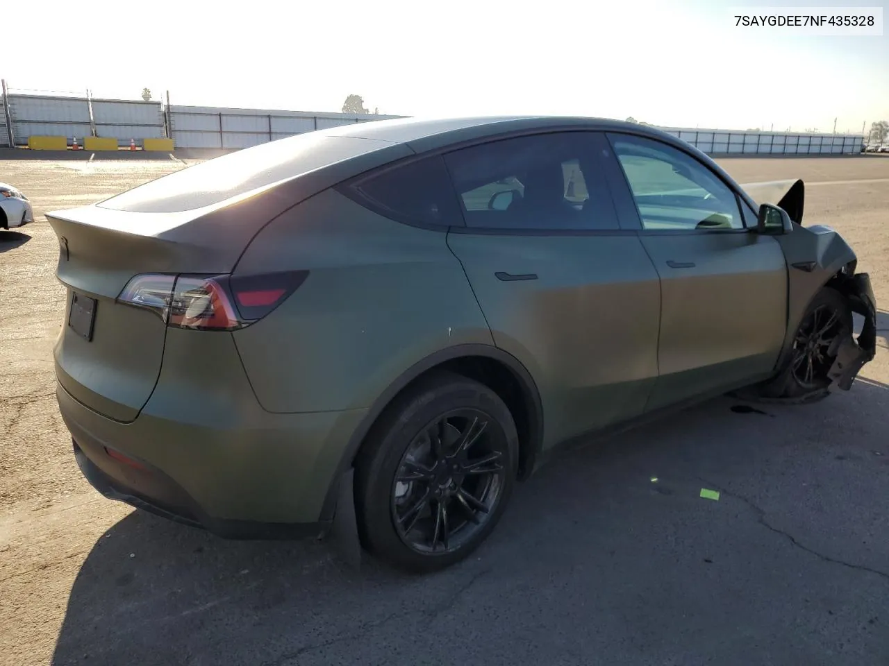 7SAYGDEE7NF435328 2022 Tesla Model Y