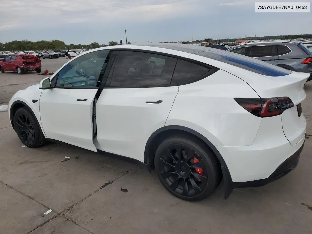 2022 Tesla Model Y VIN: 7SAYGDEE7NA010463 Lot: 72455084