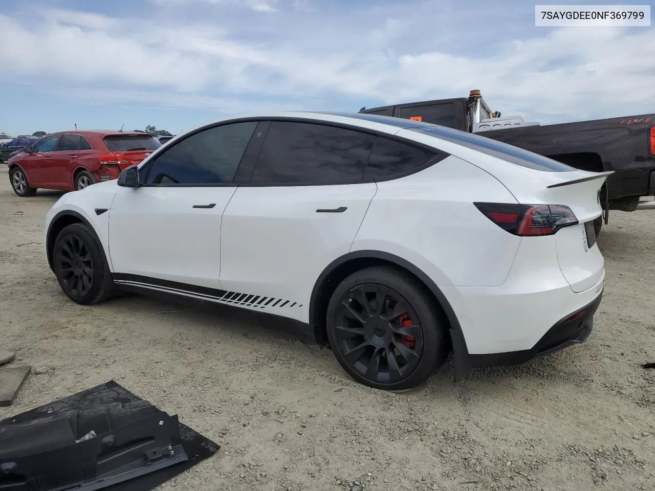 2022 Tesla Model Y VIN: 7SAYGDEE0NF369799 Lot: 74596374