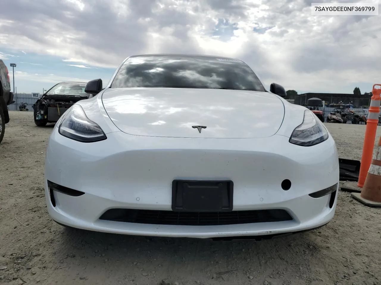 2022 Tesla Model Y VIN: 7SAYGDEE0NF369799 Lot: 74596374