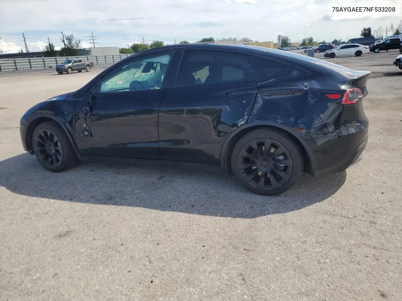 2022 Tesla Model Y VIN: 7SAYGAEE7NF533208 Lot: 75800634