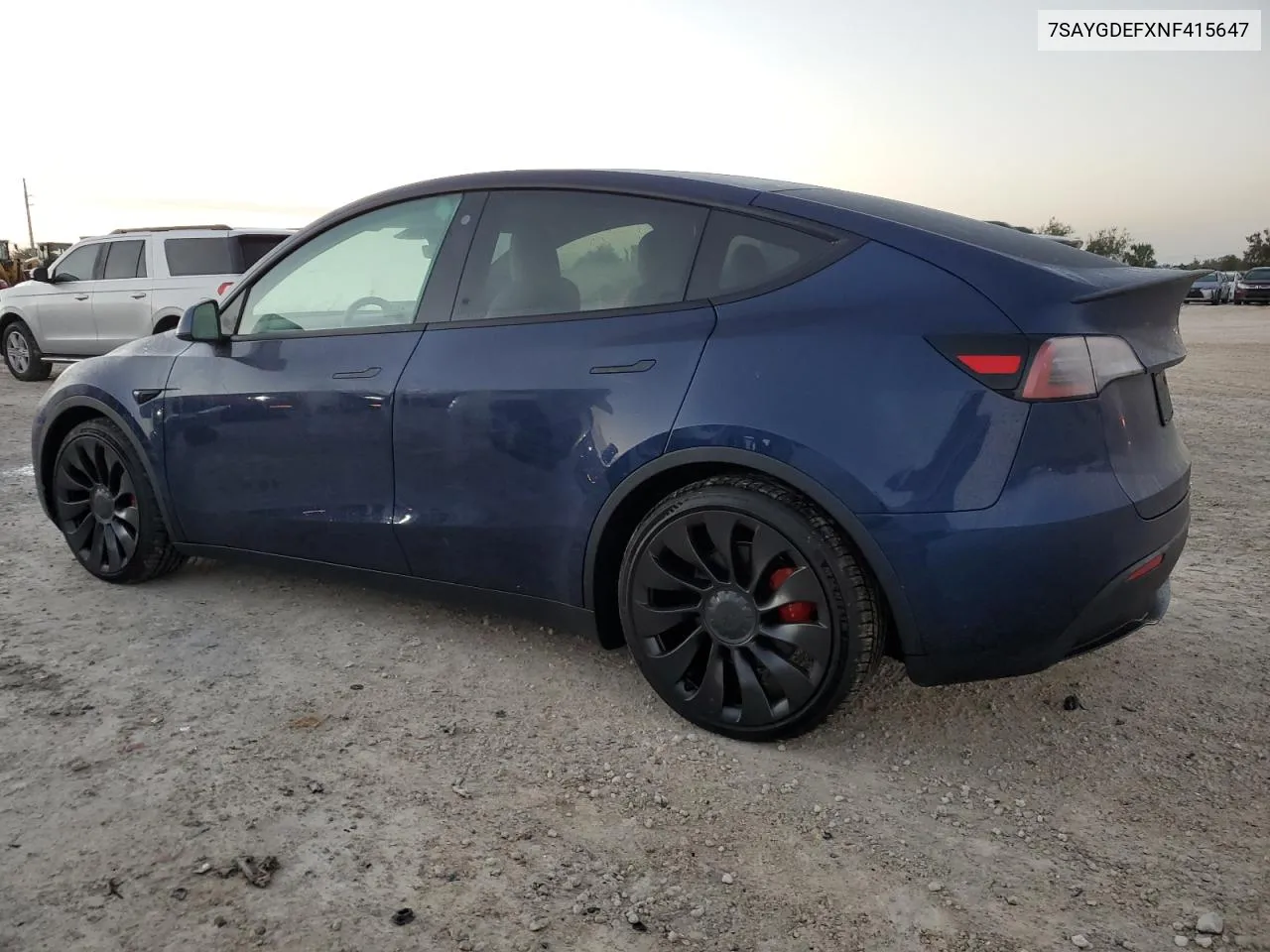 7SAYGDEFXNF415647 2022 Tesla Model Y