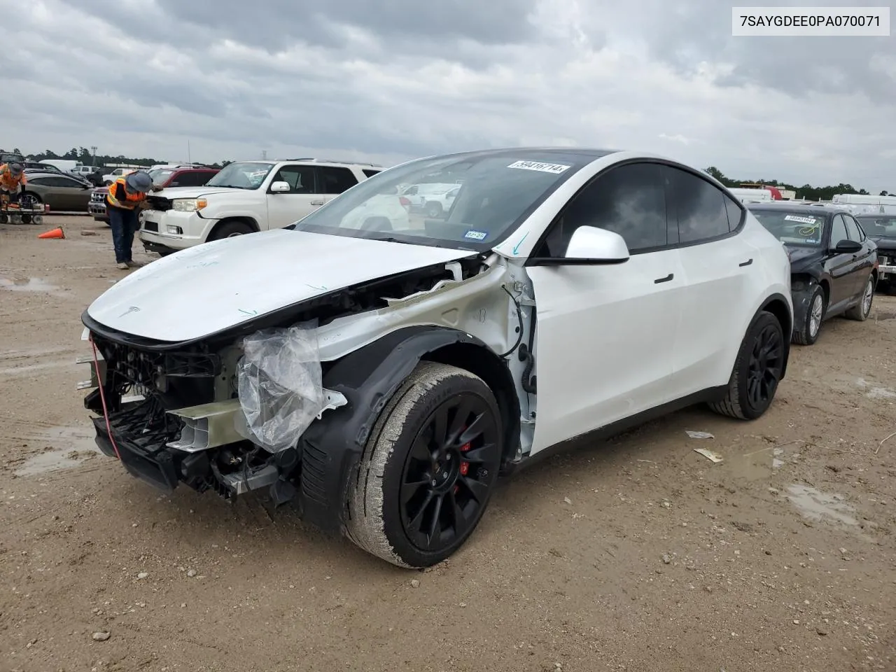 7SAYGDEE0PA070071 2023 Tesla Model Y