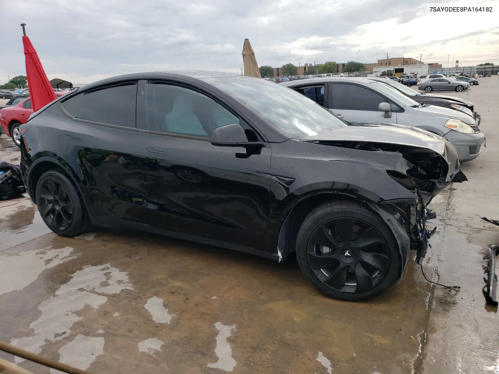 7SAYGDEE8PA164182 2023 Tesla Model Y