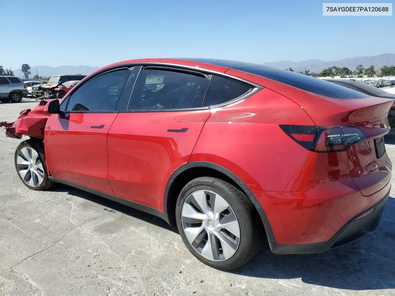 7SAYGDEE7PA120688 2023 Tesla Model Y