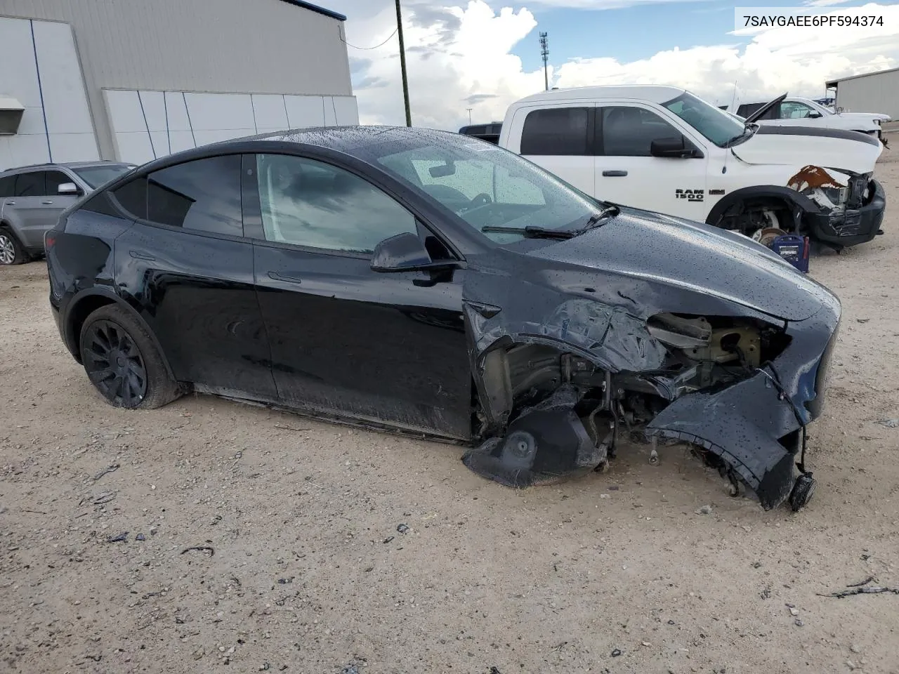 7SAYGAEE6PF594374 2023 Tesla Model Y