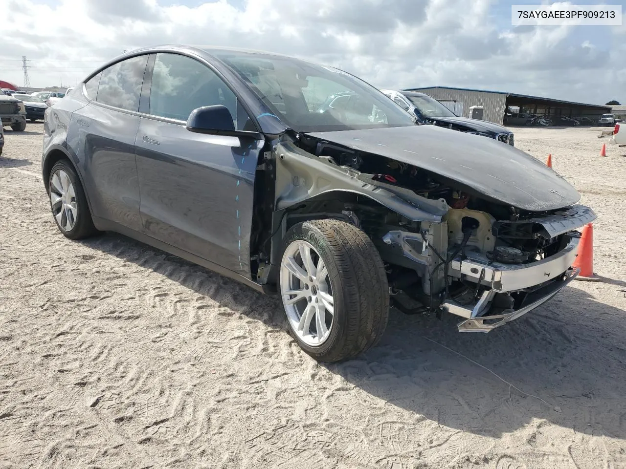 7SAYGAEE3PF909213 2023 Tesla Model Y