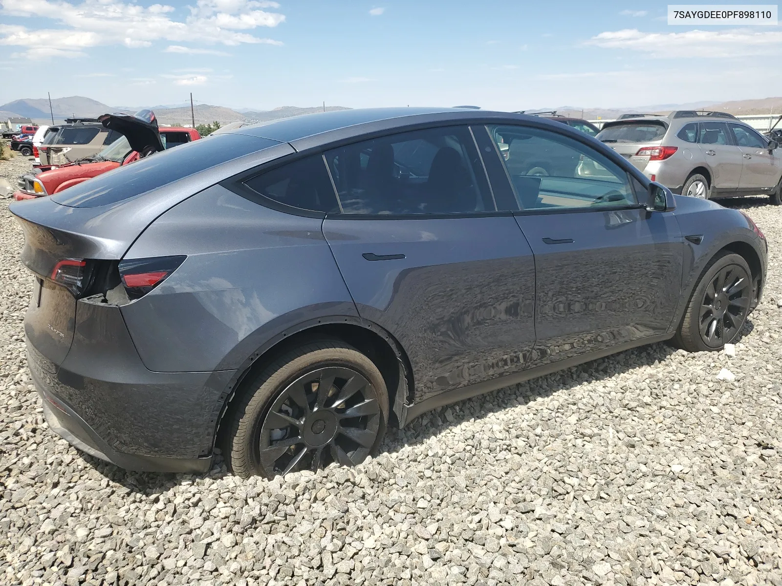 7SAYGDEE0PF898110 2023 Tesla Model Y