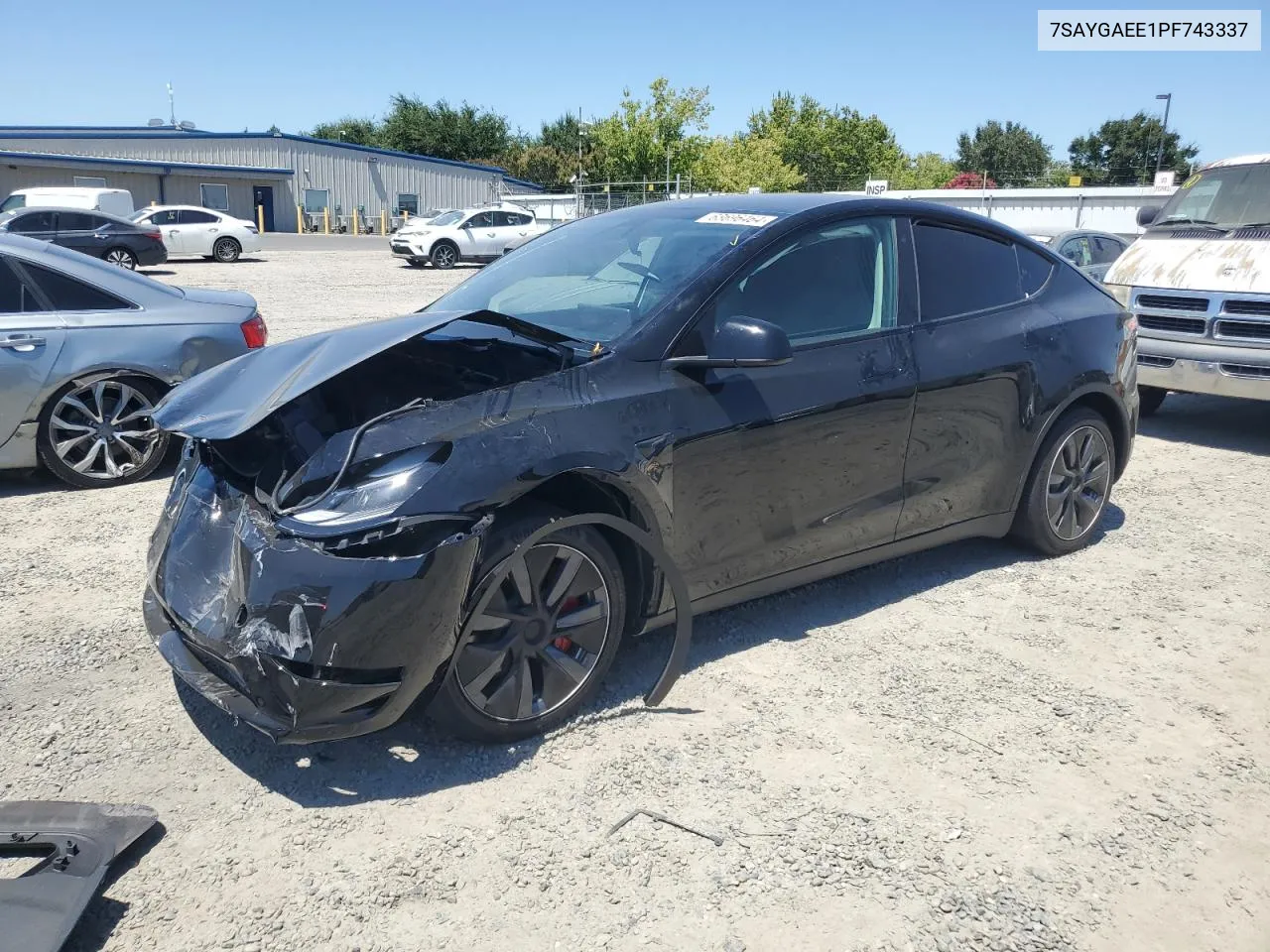 7SAYGAEE1PF743337 2023 Tesla Model Y