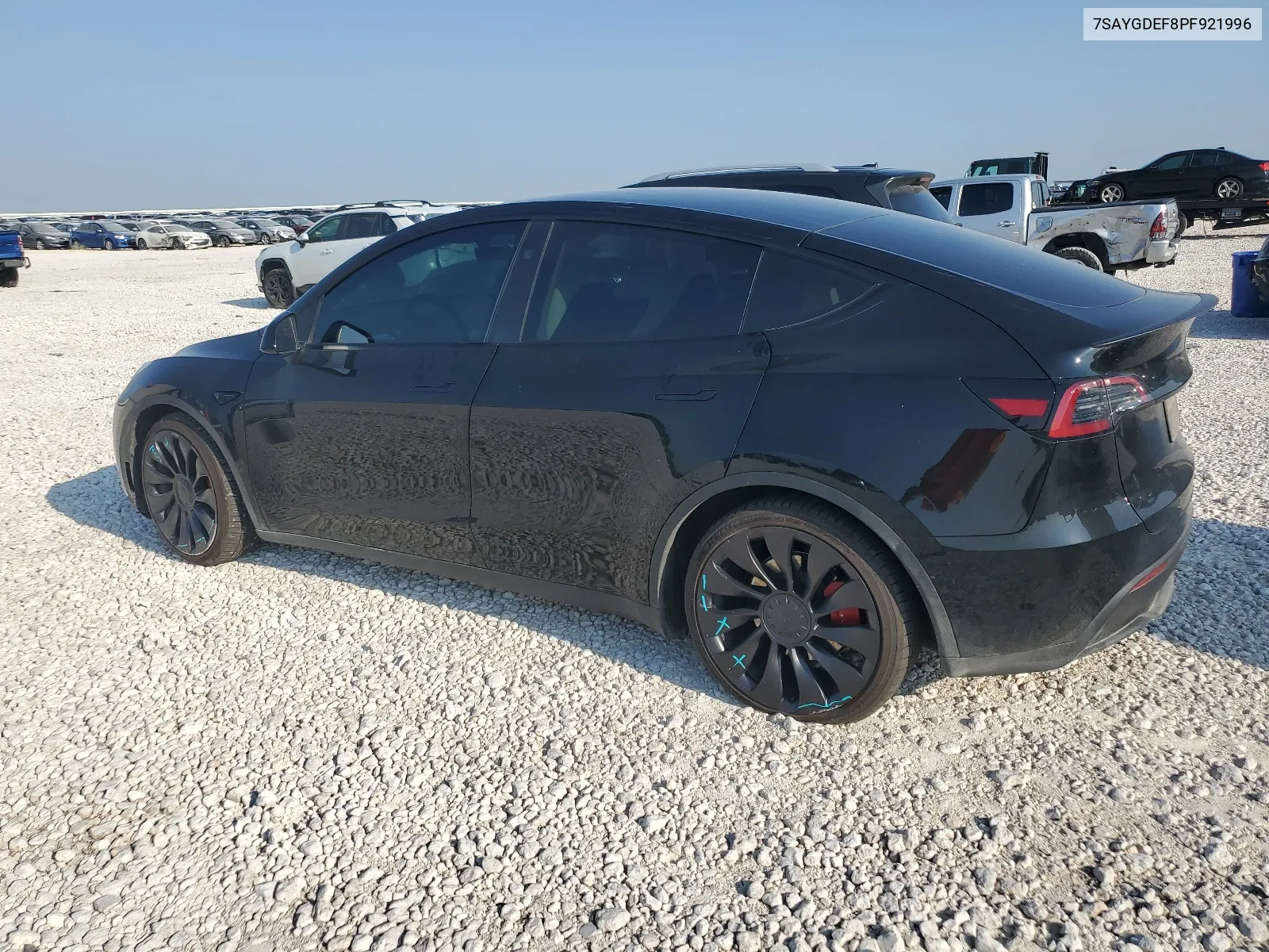 7SAYGDEF8PF921996 2023 Tesla Model Y