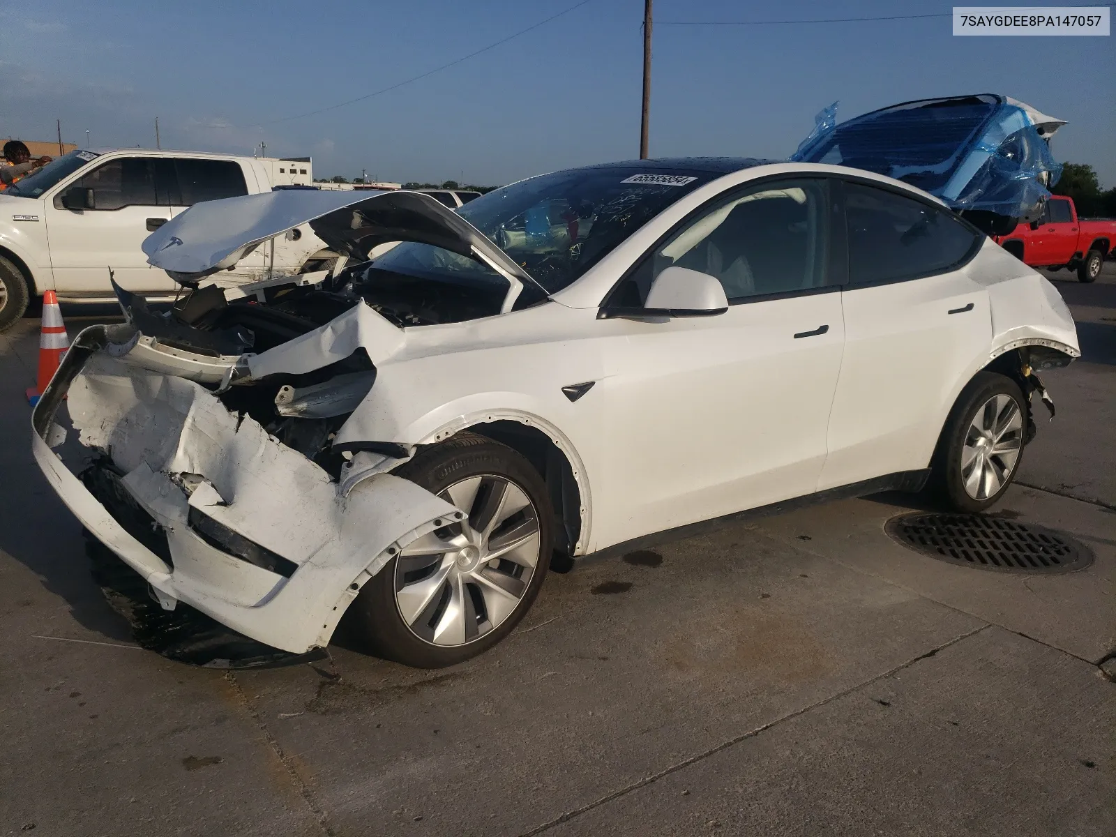 7SAYGDEE8PA147057 2023 Tesla Model Y