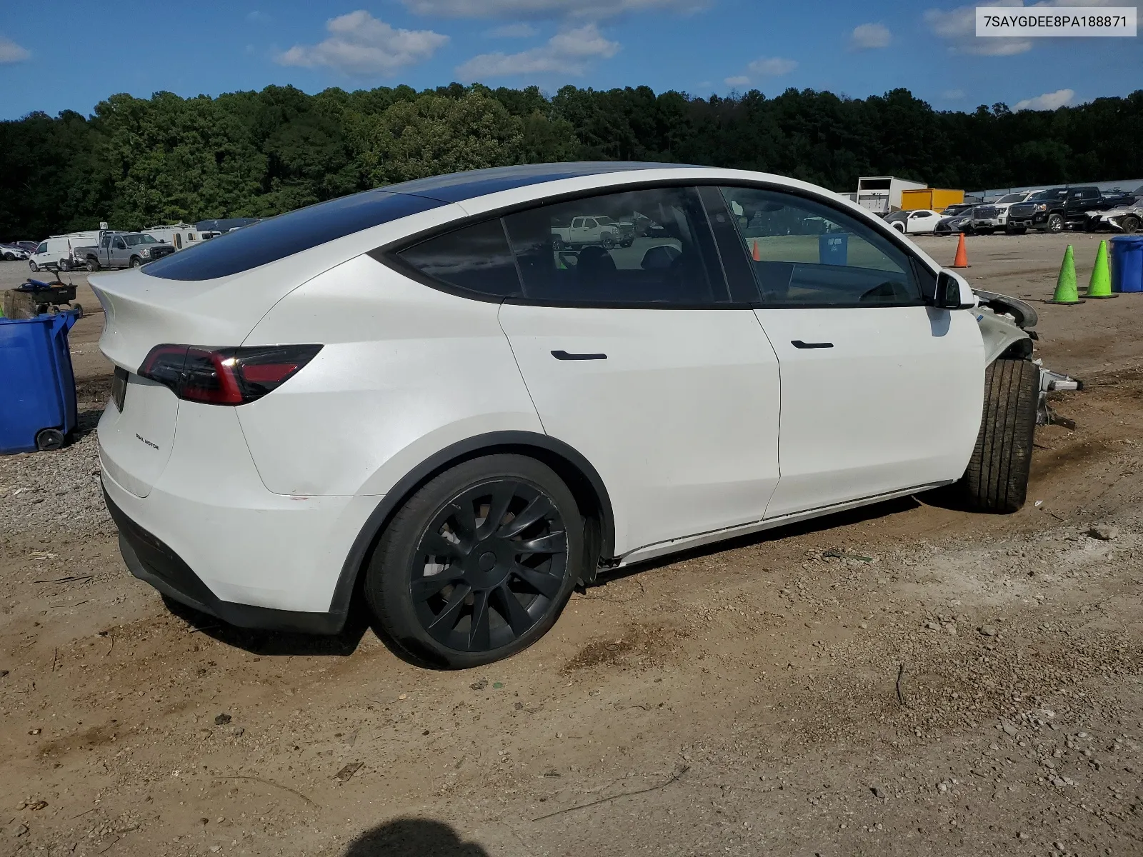 7SAYGDEE8PA188871 2023 Tesla Model Y