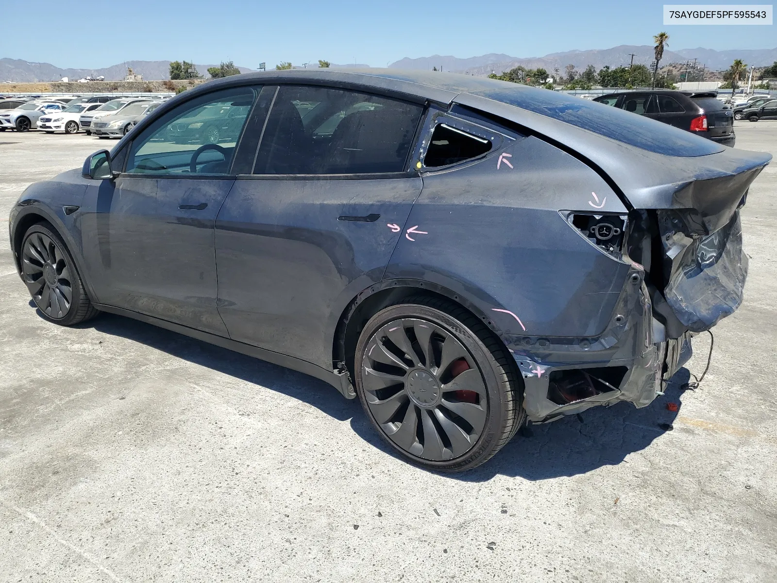 7SAYGDEF5PF595543 2023 Tesla Model Y