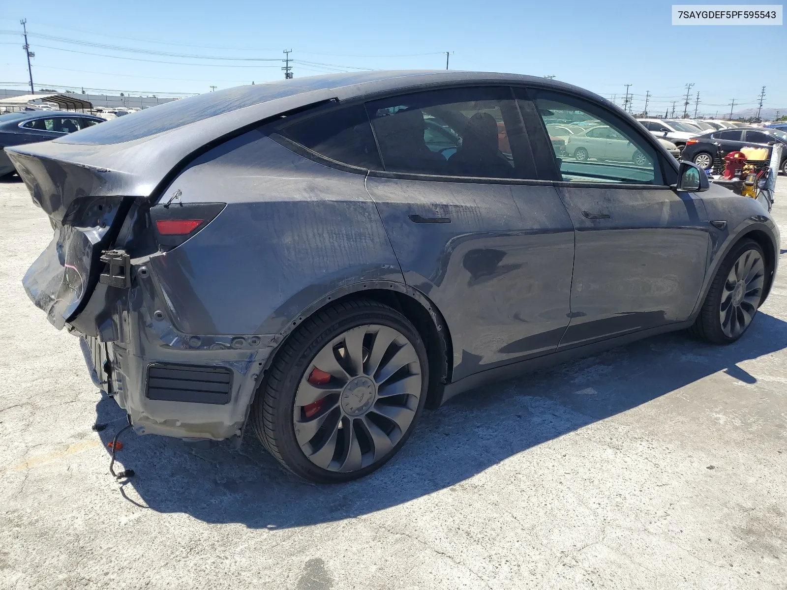 2023 Tesla Model Y VIN: 7SAYGDEF5PF595543 Lot: 68074874