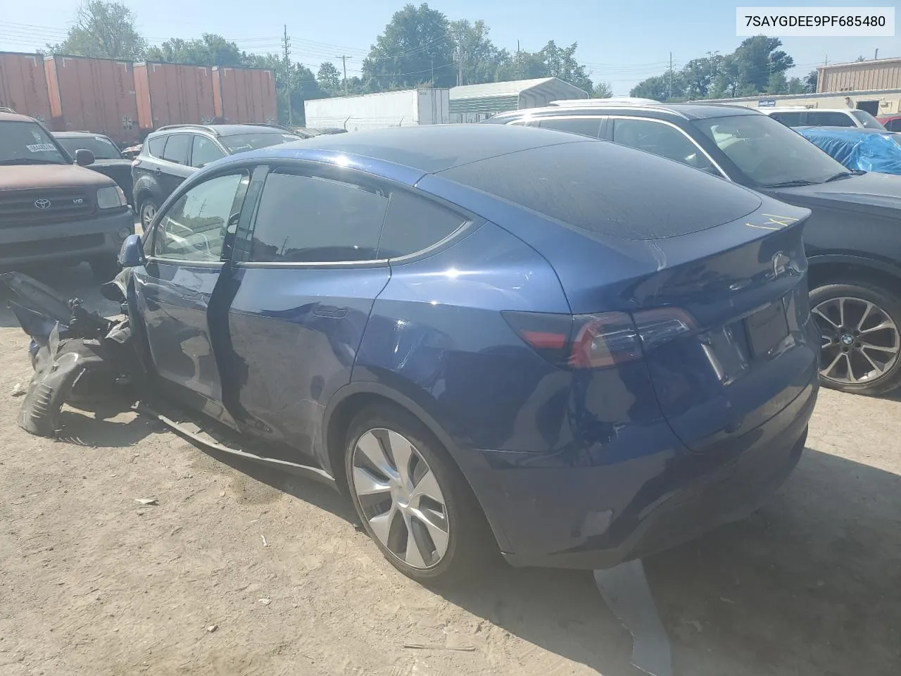 7SAYGDEE9PF685480 2023 Tesla Model Y