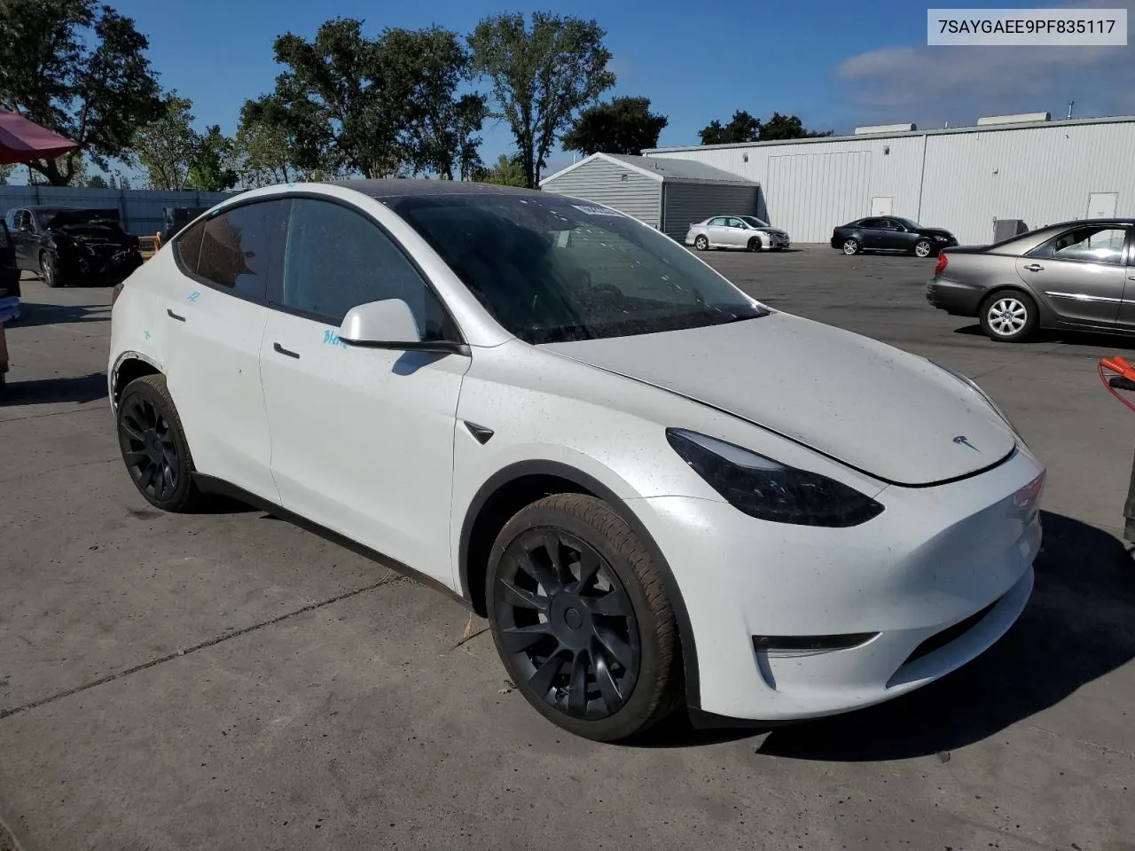 7SAYGAEE9PF835117 2023 Tesla Model Y