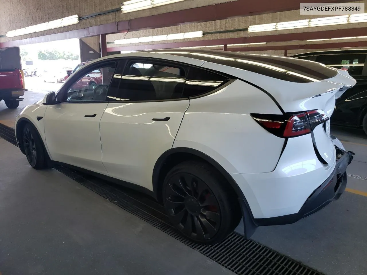 7SAYGDEFXPF788349 2023 Tesla Model Y