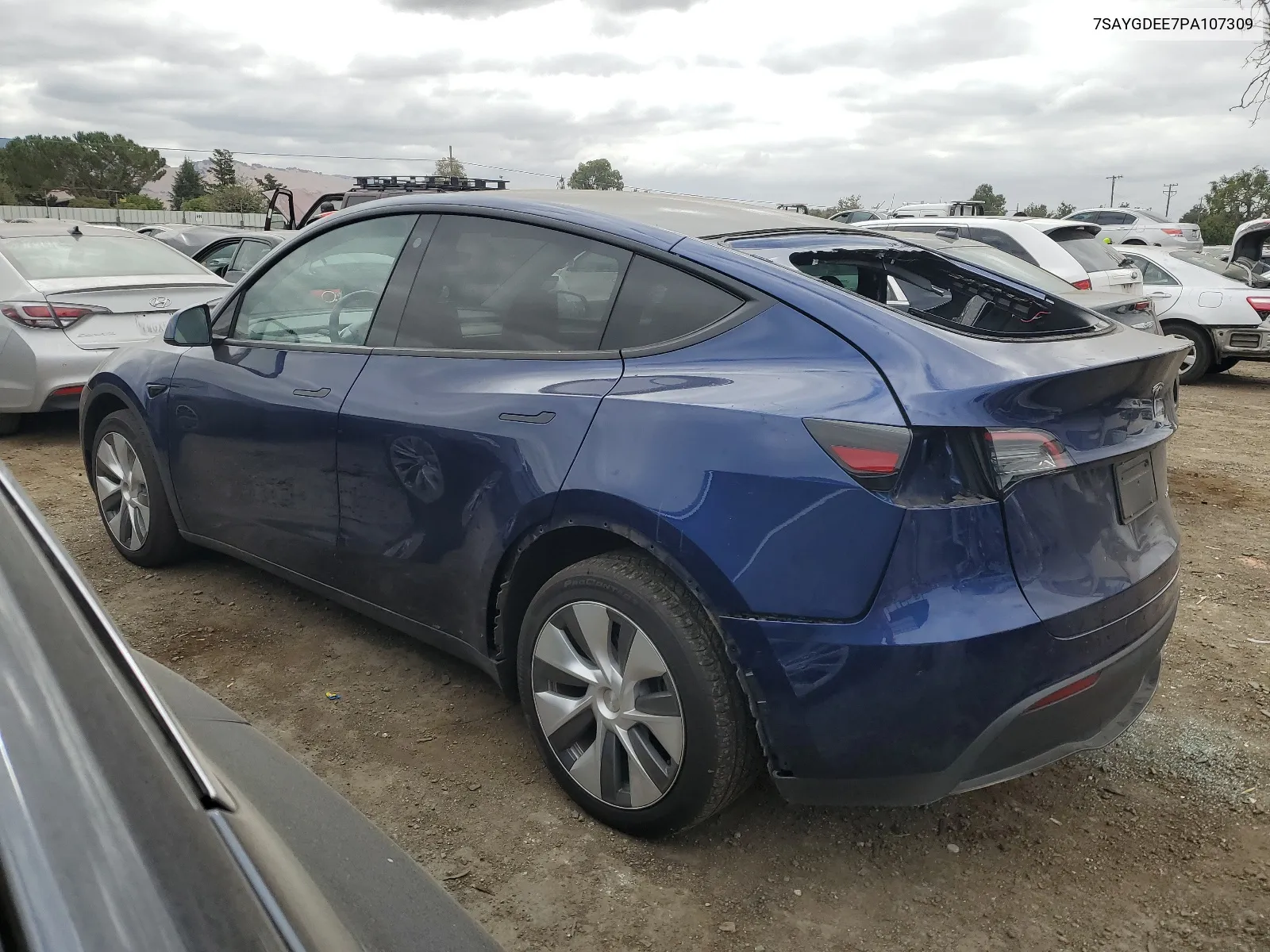 7SAYGDEE7PA107309 2023 Tesla Model Y