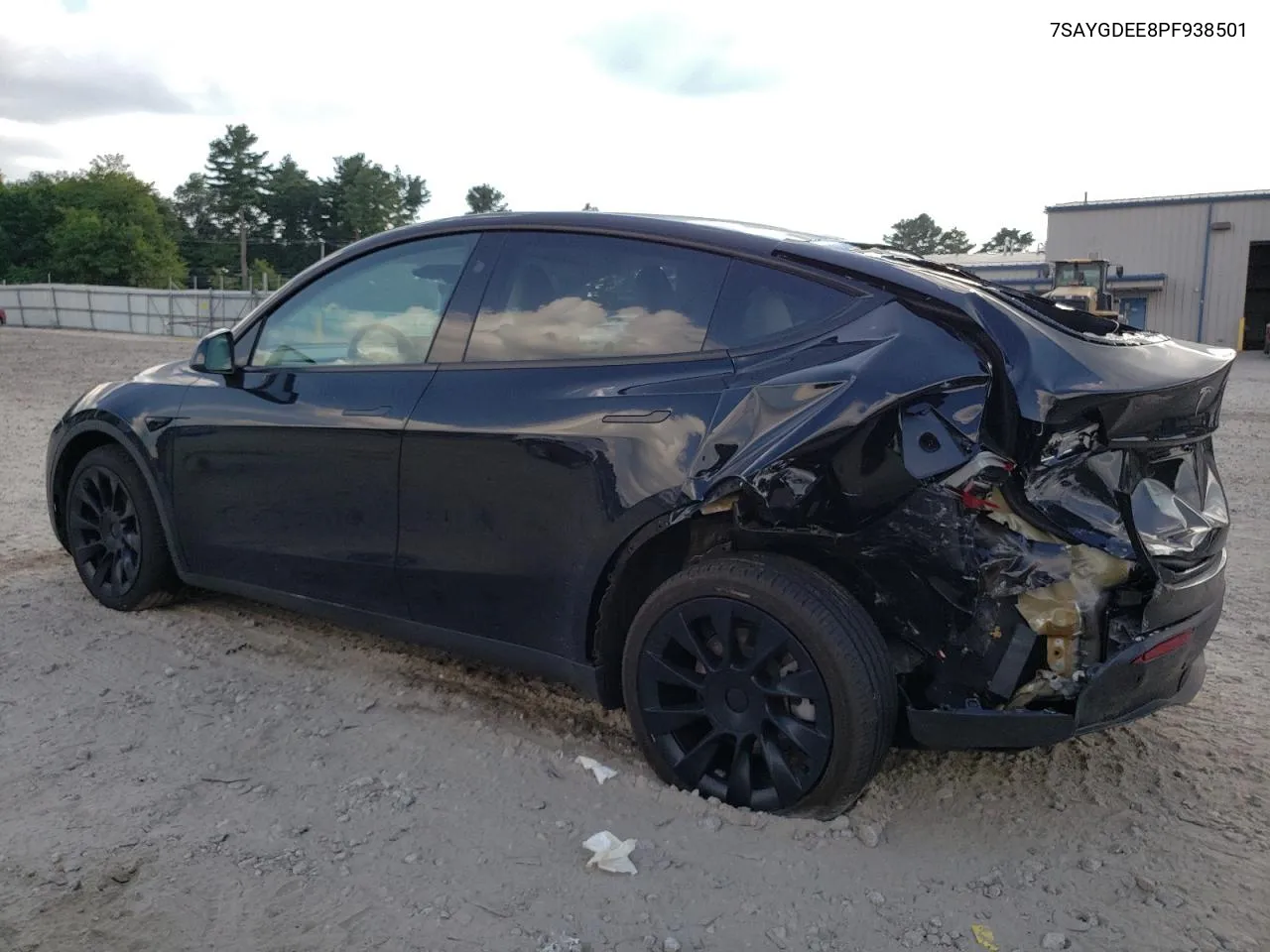 7SAYGDEE8PF938501 2023 Tesla Model Y