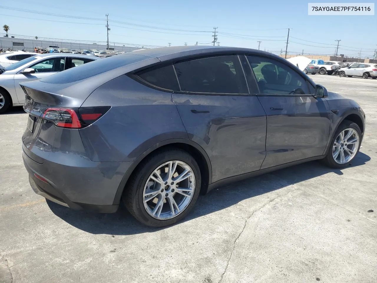 7SAYGAEE7PF754116 2023 Tesla Model Y