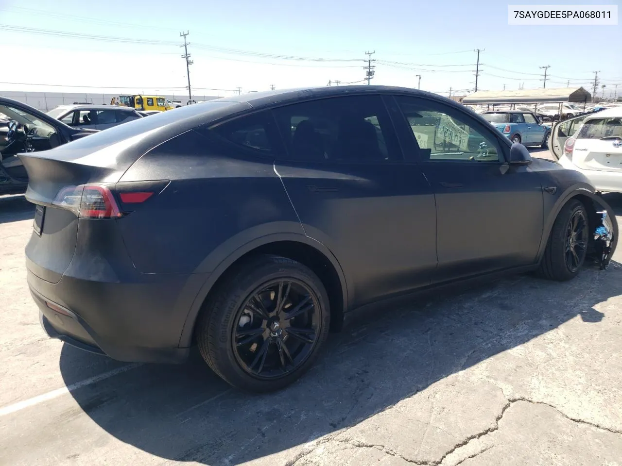 7SAYGDEE5PA068011 2023 Tesla Model Y