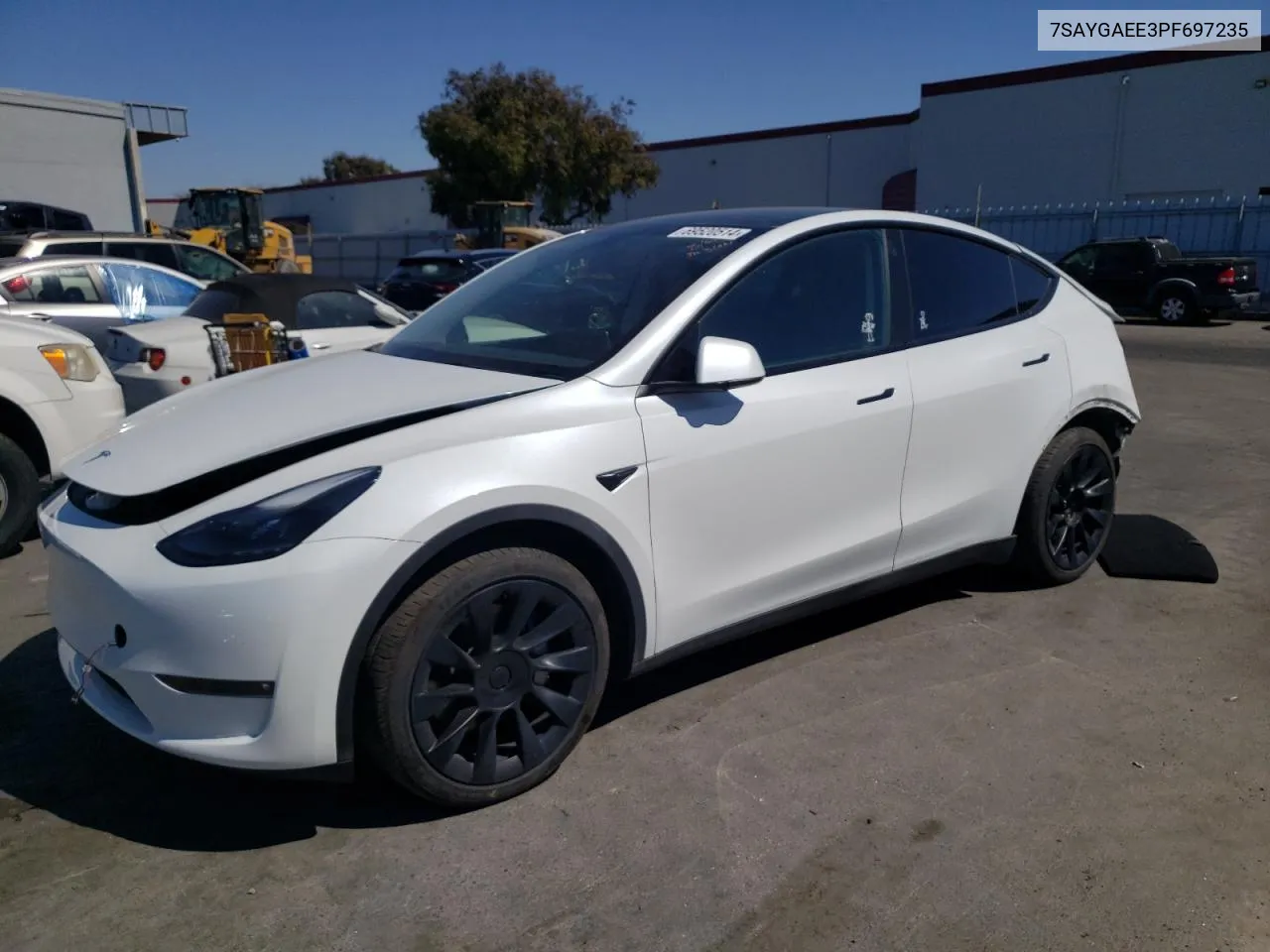 7SAYGAEE3PF697235 2023 Tesla Model Y