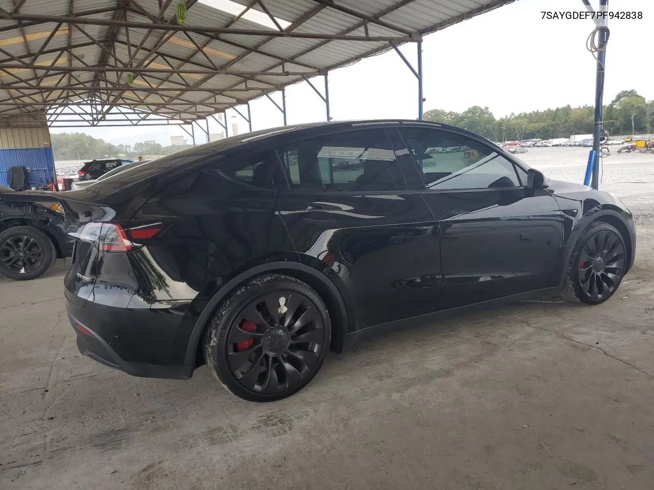 7SAYGDEF7PF942838 2023 Tesla Model Y