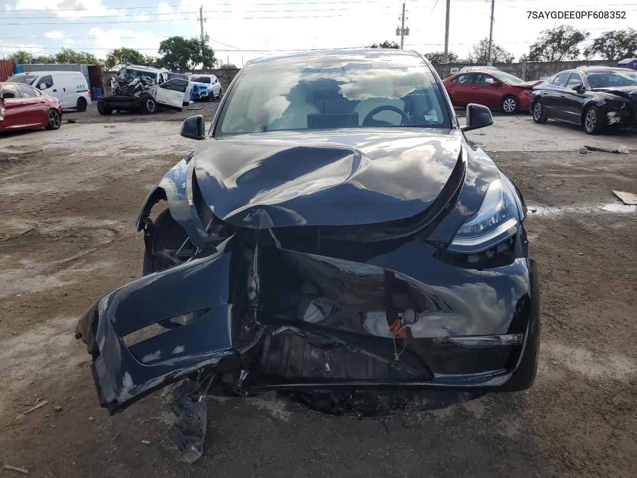 7SAYGDEE0PF608352 2023 Tesla Model Y