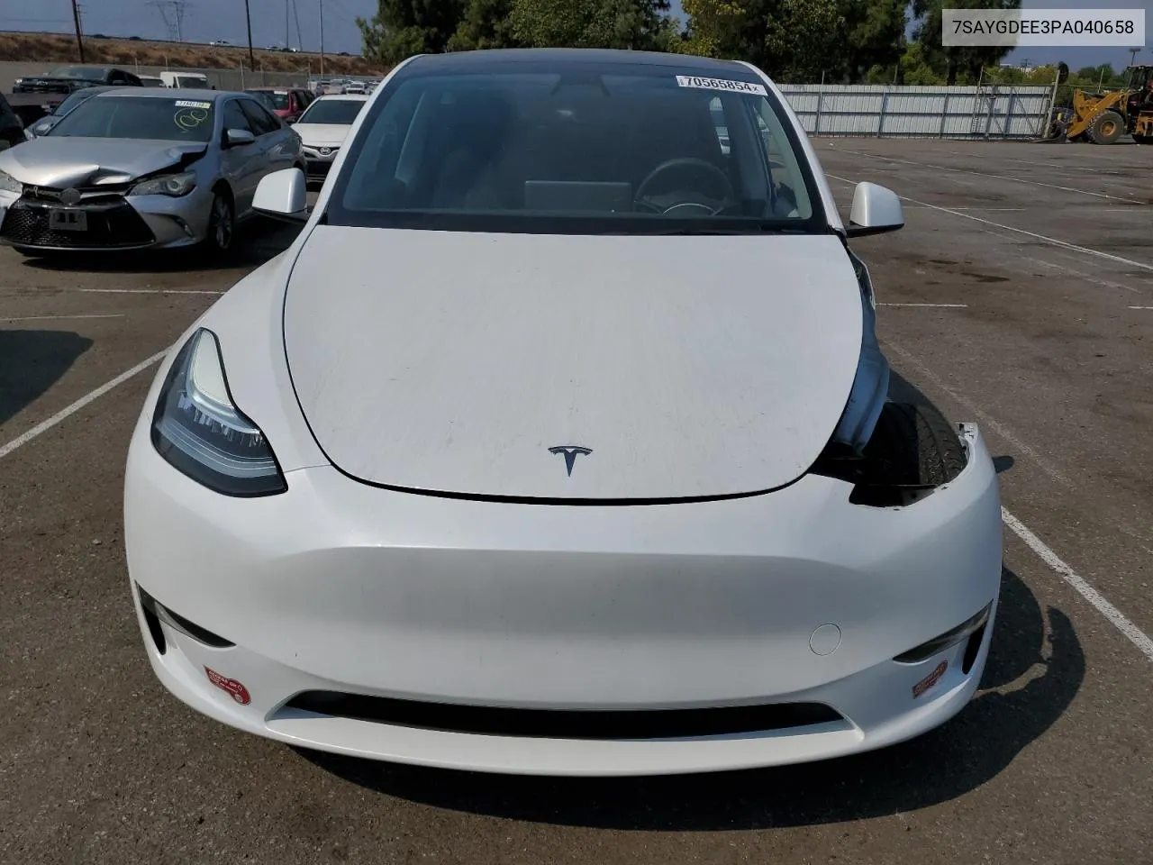 2023 Tesla Model Y VIN: 7SAYGDEE3PA040658 Lot: 70565854