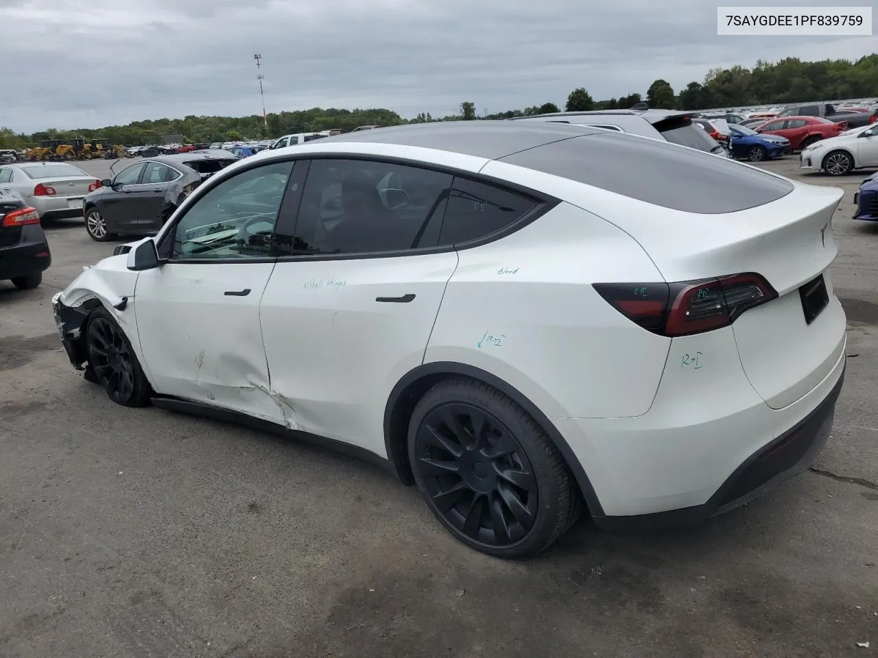 7SAYGDEE1PF839759 2023 Tesla Model Y