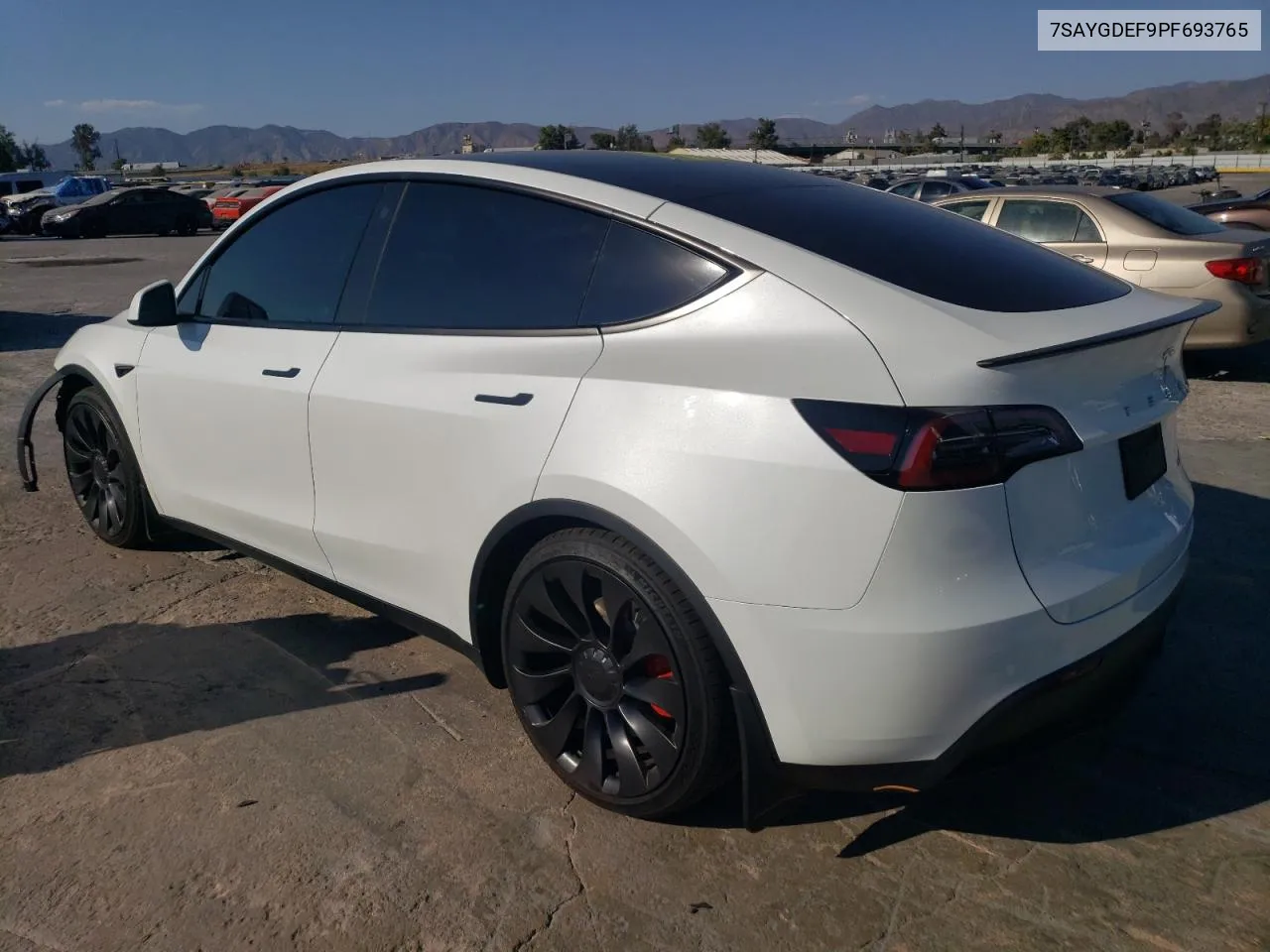 7SAYGDEF9PF693765 2023 Tesla Model Y