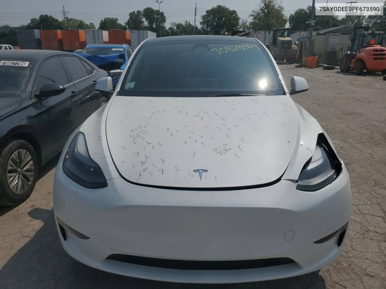 2023 Tesla Model Y VIN: 7SAYGDEE0PF673590 Lot: 70828534