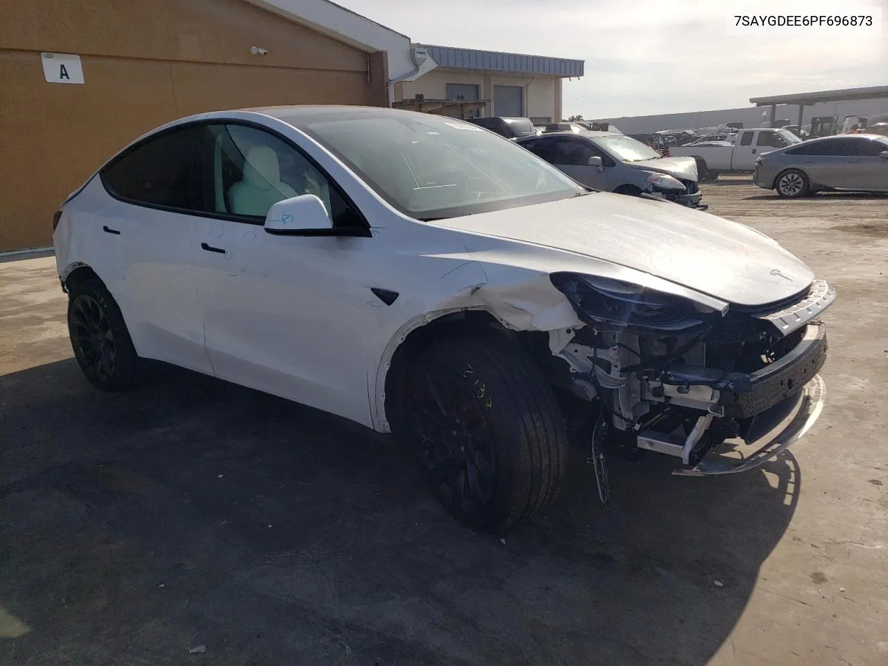 7SAYGDEE6PF696873 2023 Tesla Model Y