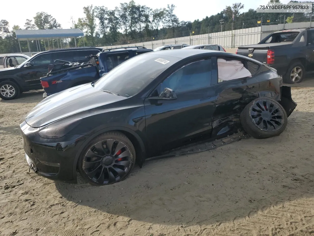 2023 Tesla Model Y VIN: 7SAYGDEF6PF957833 Lot: 70962254