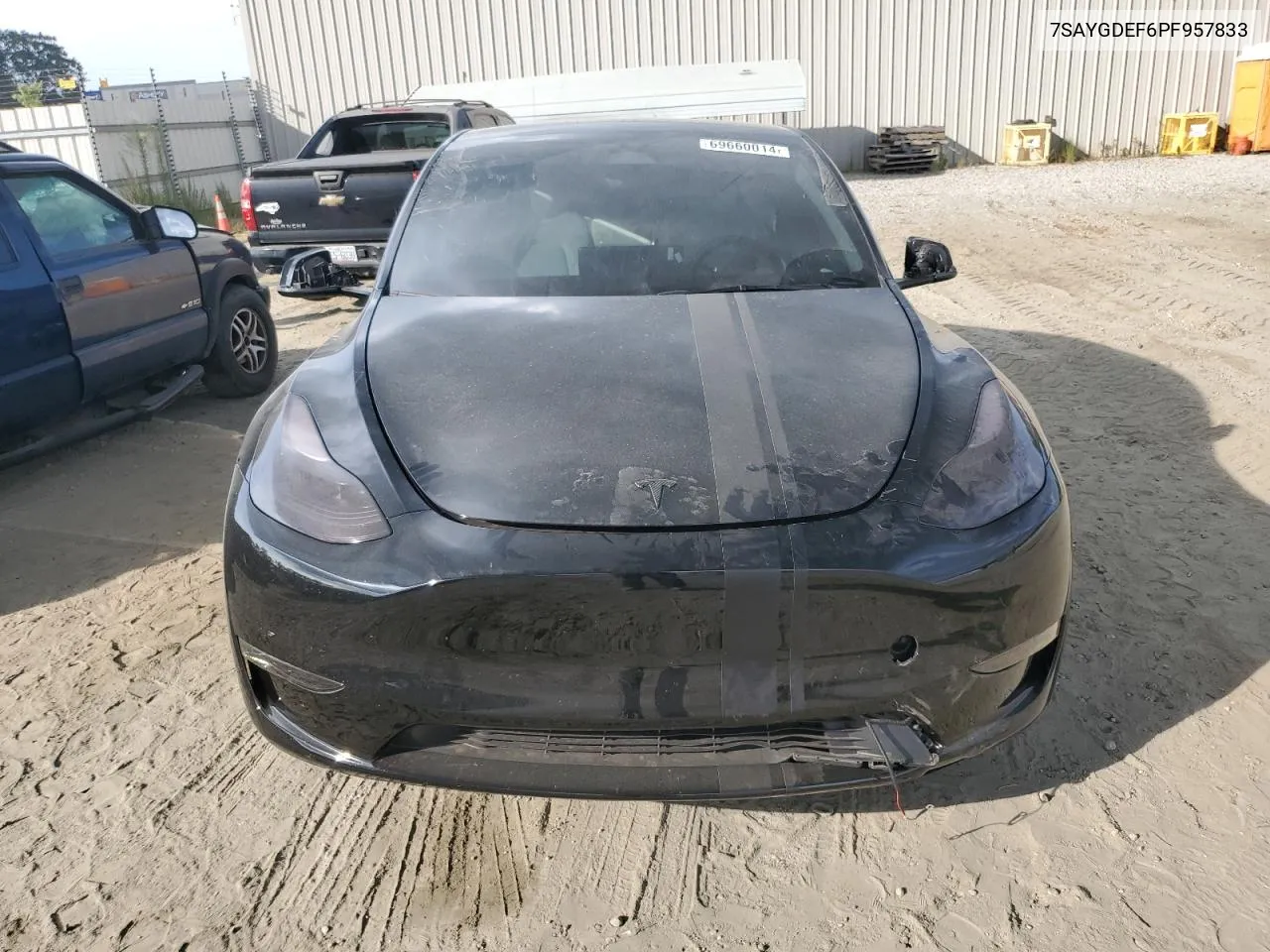 2023 Tesla Model Y VIN: 7SAYGDEF6PF957833 Lot: 70962254