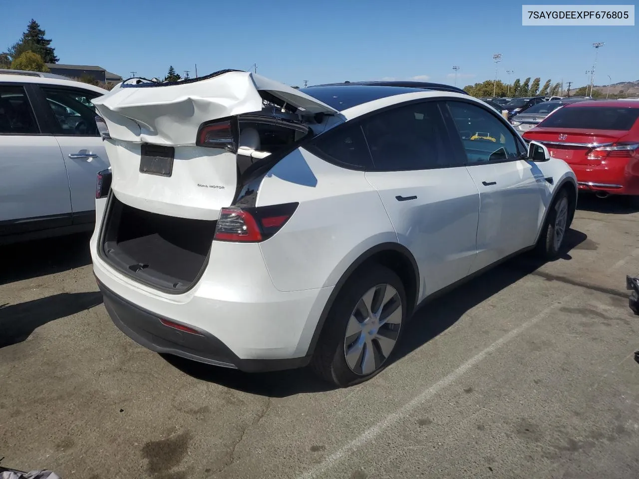 7SAYGDEEXPF676805 2023 Tesla Model Y