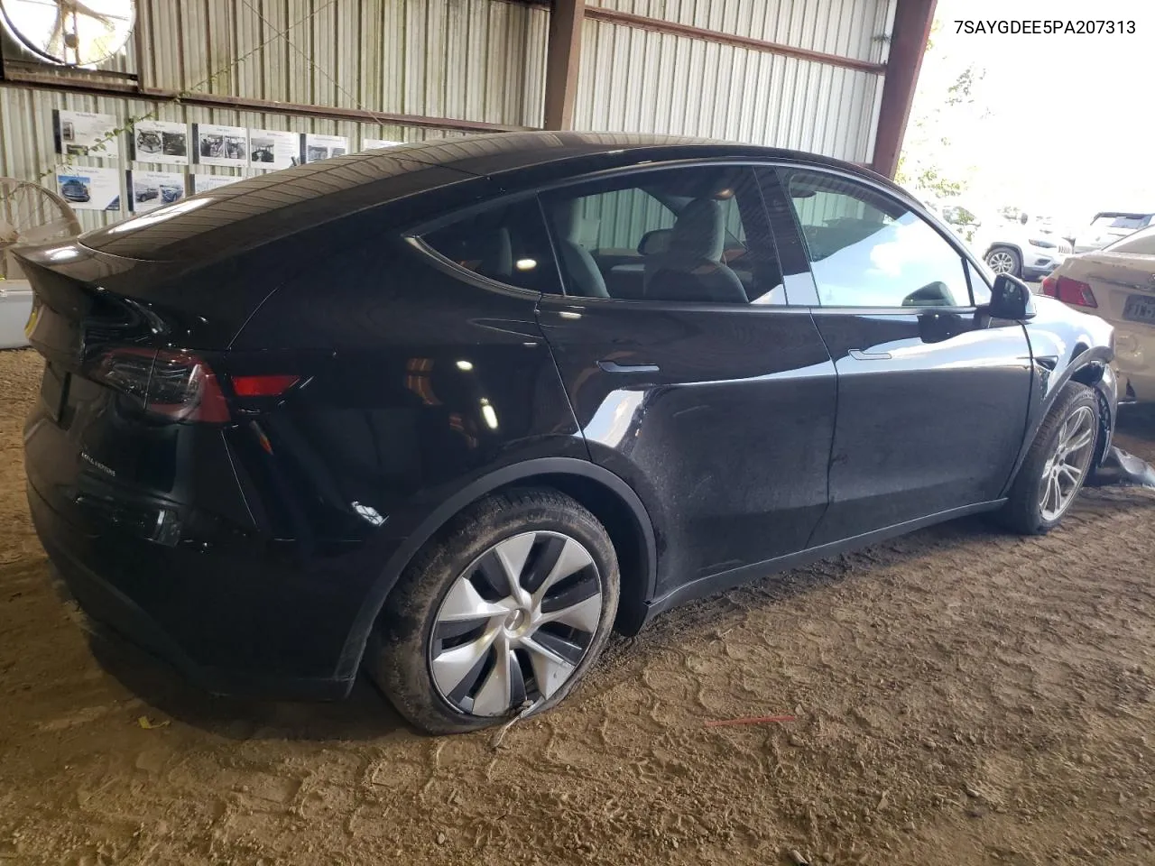 7SAYGDEE5PA207313 2023 Tesla Model Y