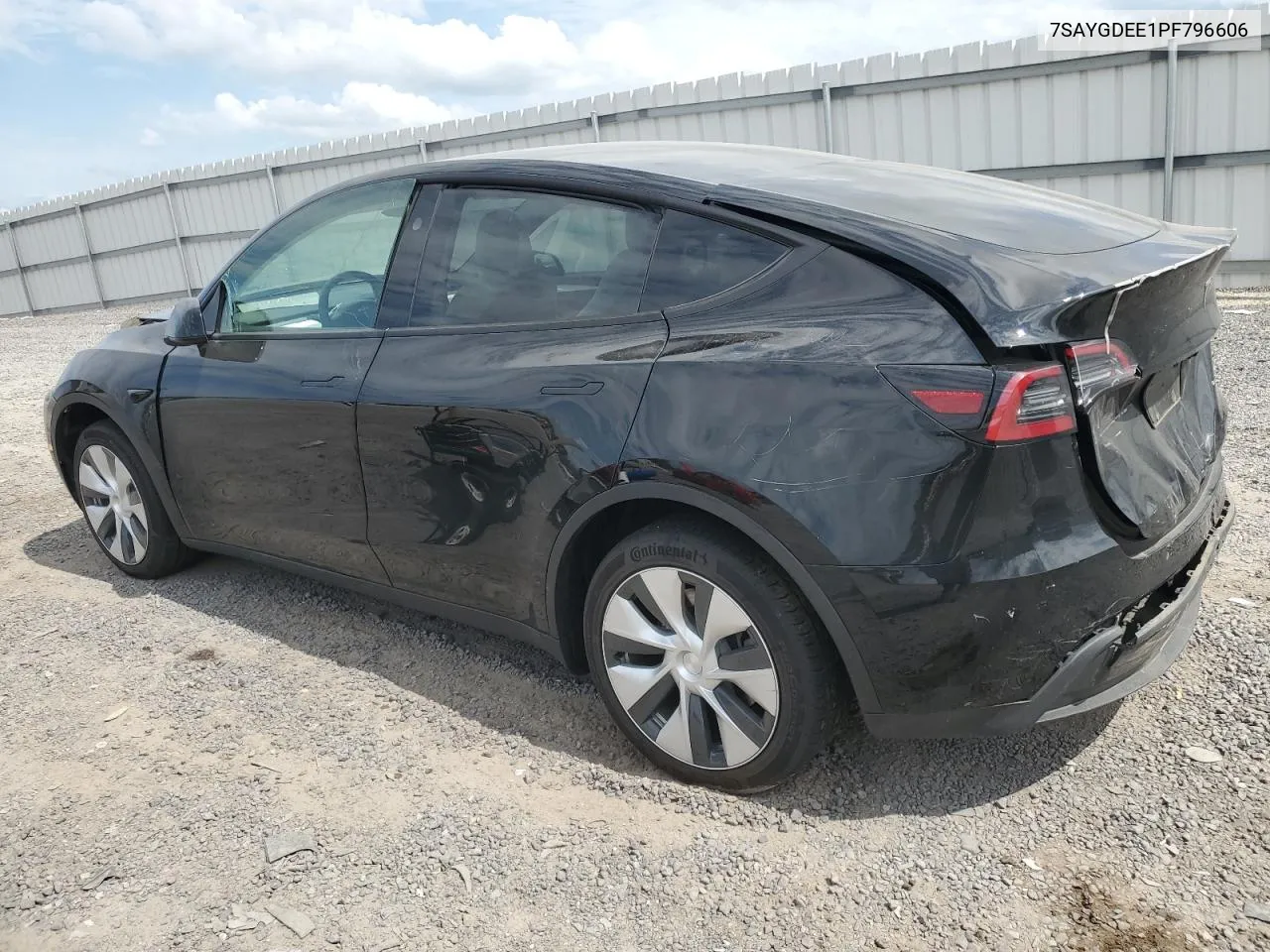 7SAYGDEE1PF796606 2023 Tesla Model Y