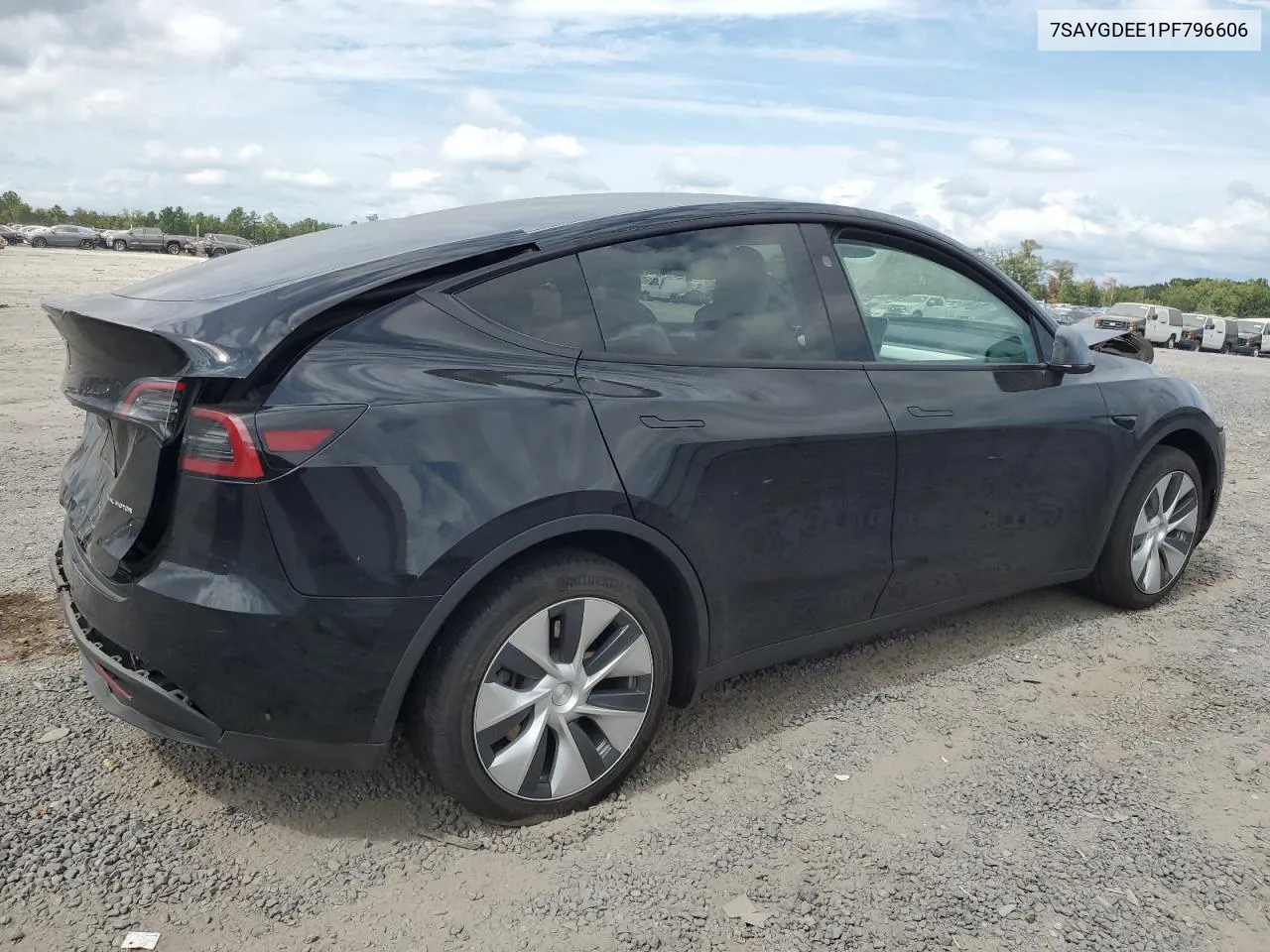 7SAYGDEE1PF796606 2023 Tesla Model Y