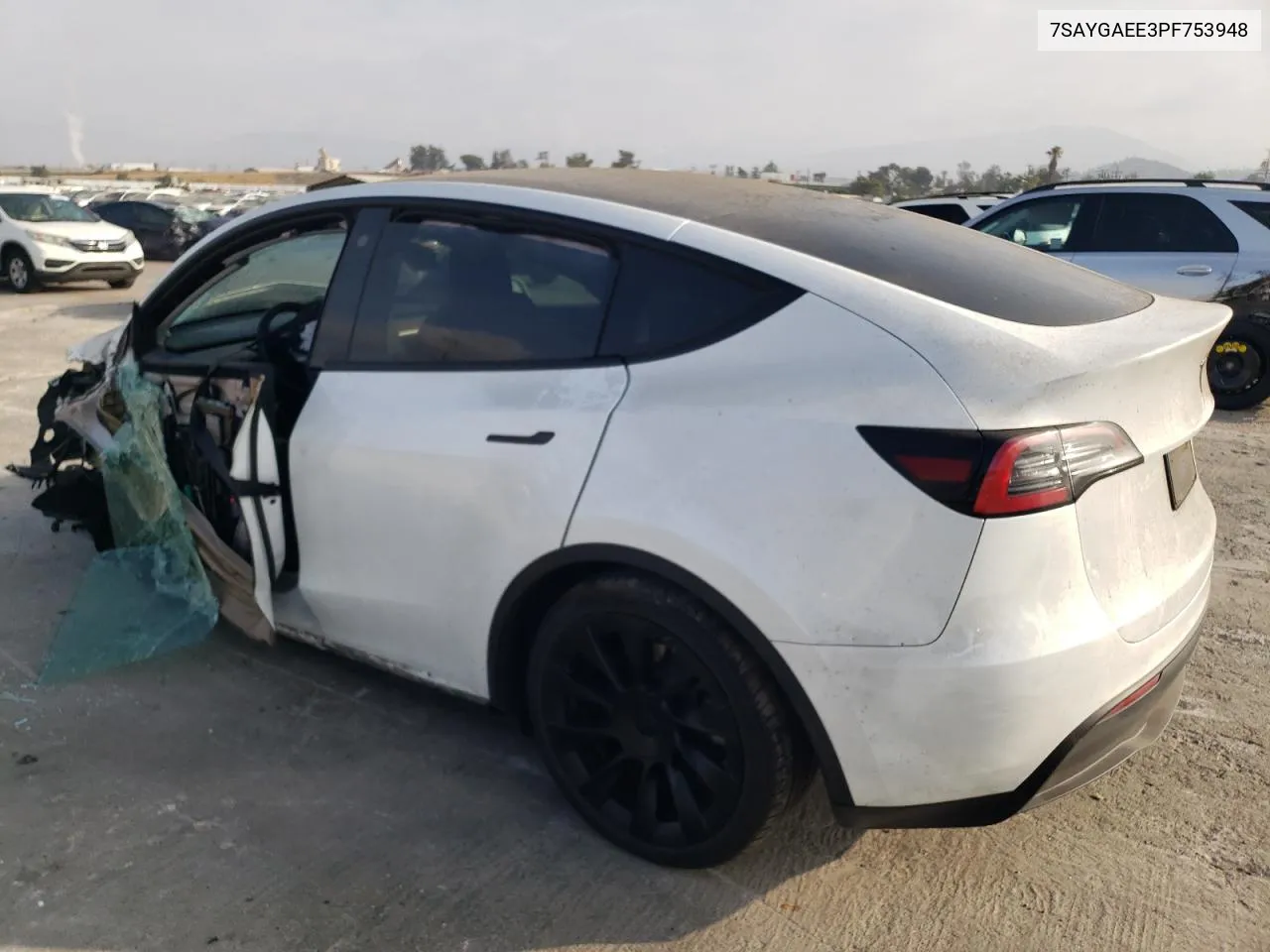 7SAYGAEE3PF753948 2023 Tesla Model Y