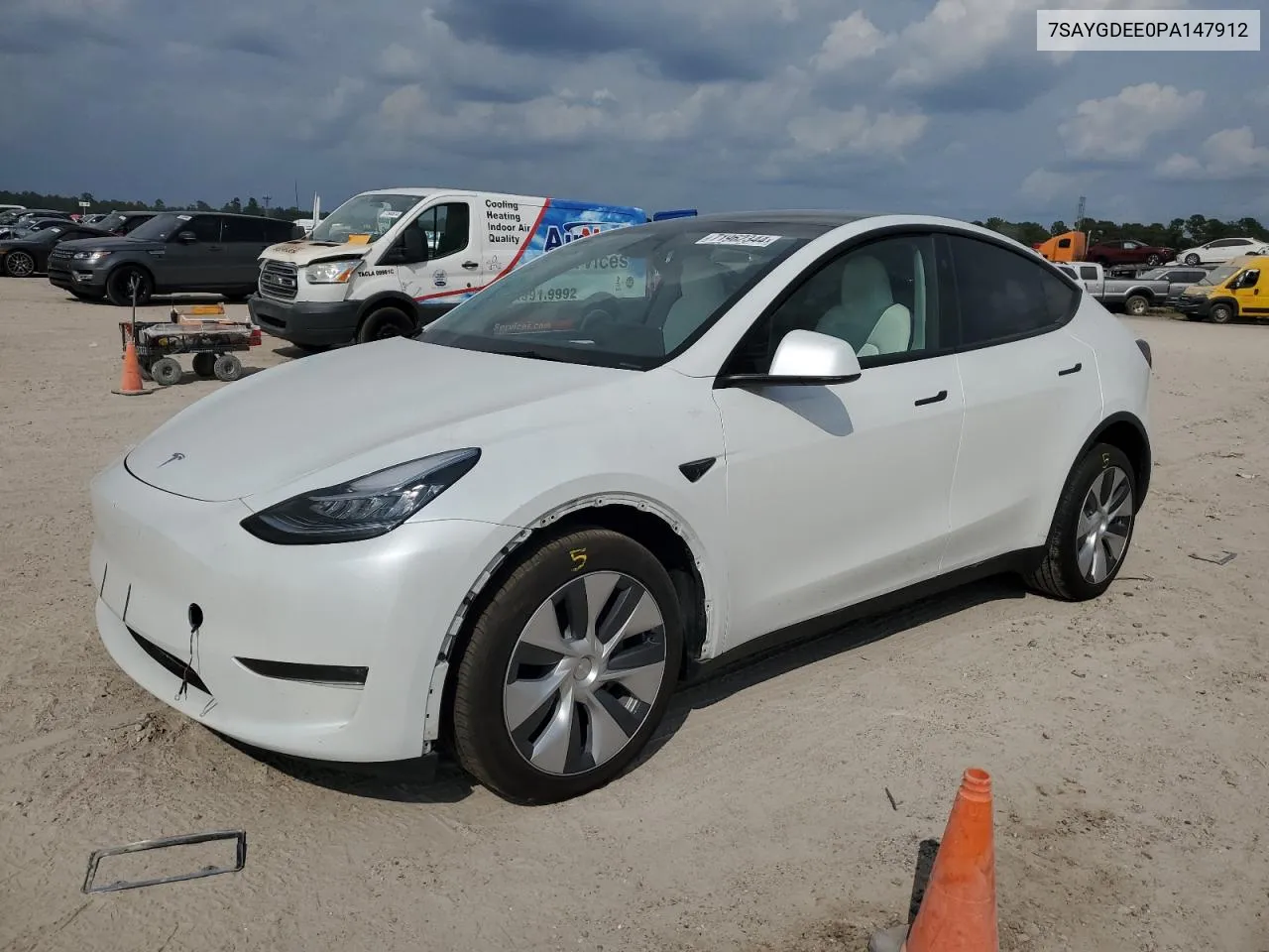 2023 Tesla Model Y VIN: 7SAYGDEE0PA147912 Lot: 71962344