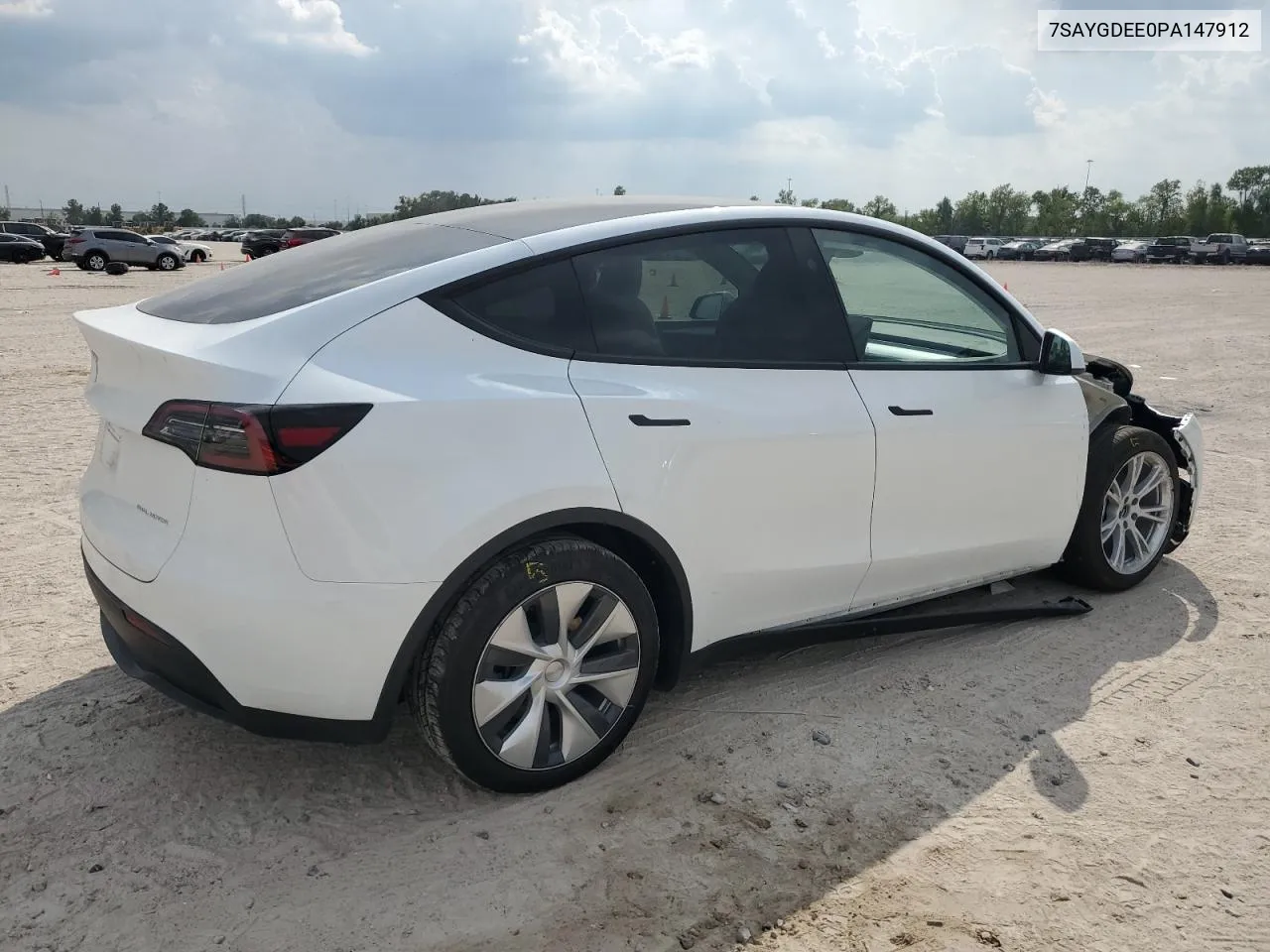 7SAYGDEE0PA147912 2023 Tesla Model Y