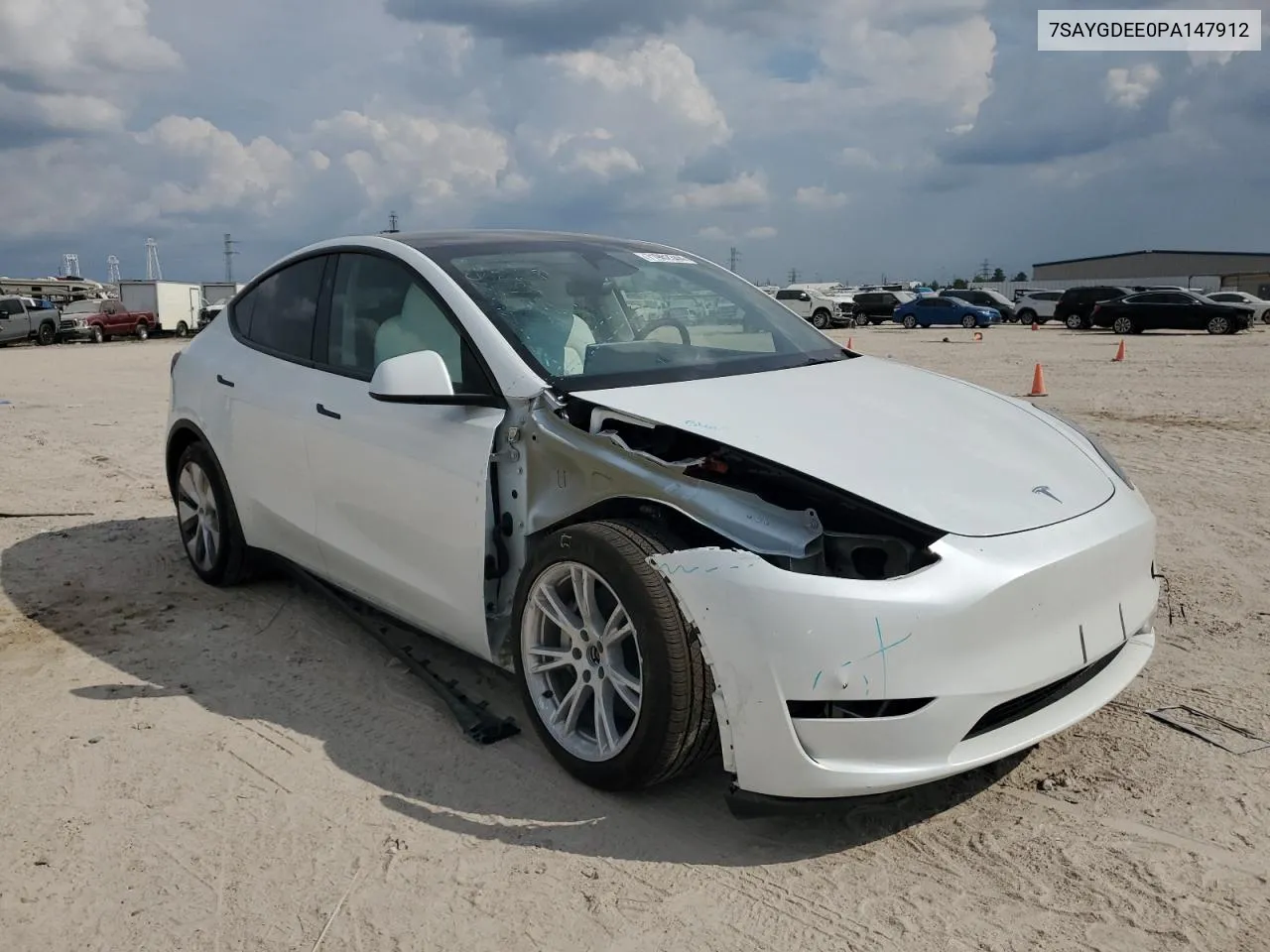 2023 Tesla Model Y VIN: 7SAYGDEE0PA147912 Lot: 71962344