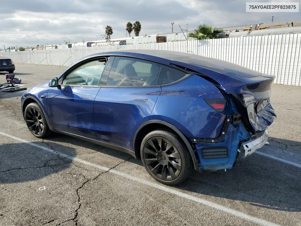 7SAYGAEE2PF823875 2023 Tesla Model Y