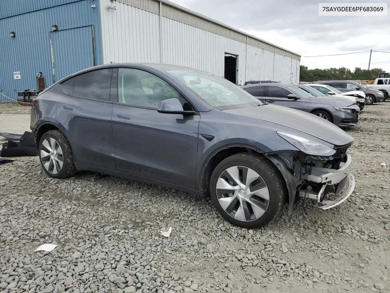 7SAYGDEE6PF683069 2023 Tesla Model Y