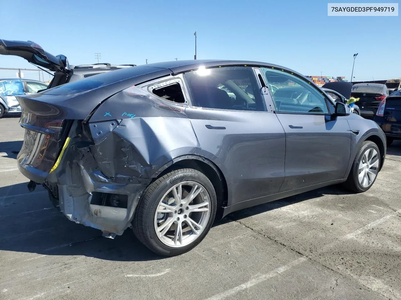 2023 Tesla Model Y VIN: 7SAYGDED3PF949719 Lot: 72796494